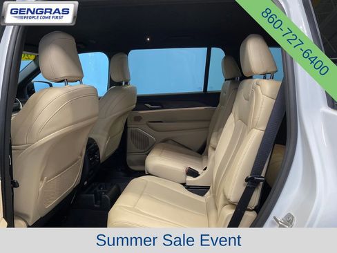 Used 2024 Jeep Grand Cherokee L Limited AWD/4WD image 26