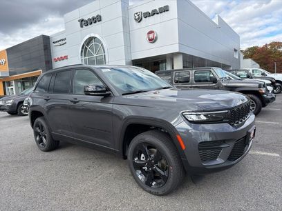 New 2025 Jeep Grand Cherokee Altitude