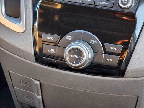 Used 2012 Honda Odyssey EX-L image 17