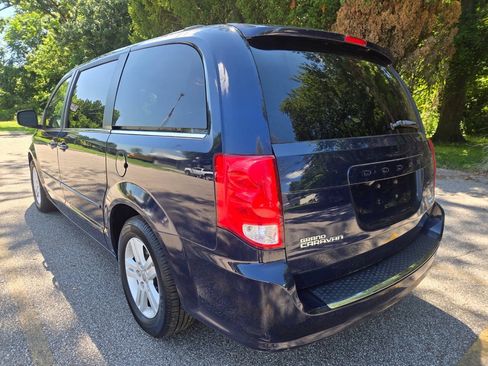 Used 2012 Dodge Grand Caravan Crew w/ Crew Value Pkg FWD image 5