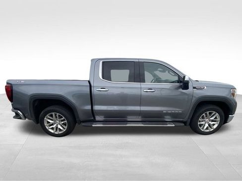 Used 2022 GMC Sierra 1500 SLT w/ SLT Premium Plus Package AWD/4WD image 16