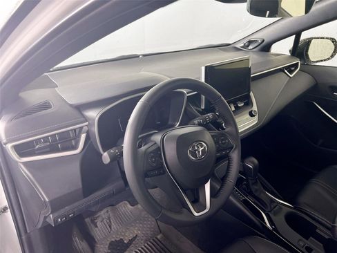 Used 2025 Toyota Corolla XSE FWD image 10