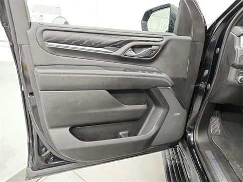 Used 2023 GMC Yukon Denali w/ Max Trailering Package image 30