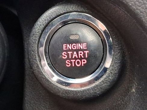 Used 2023 Subaru Forester Touring image 28