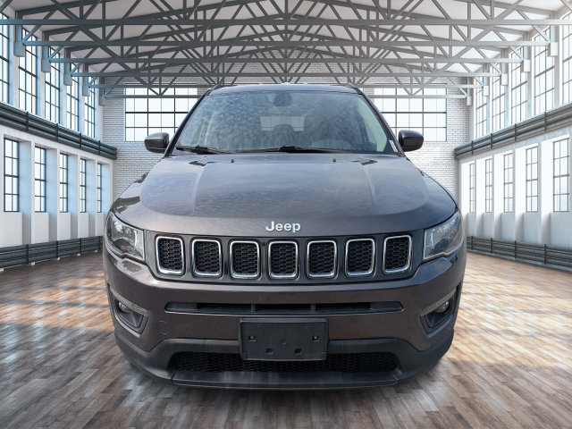 Used 2019 Jeep Compass Latitude w/ Cold Weather Group AWD/4WD image 8