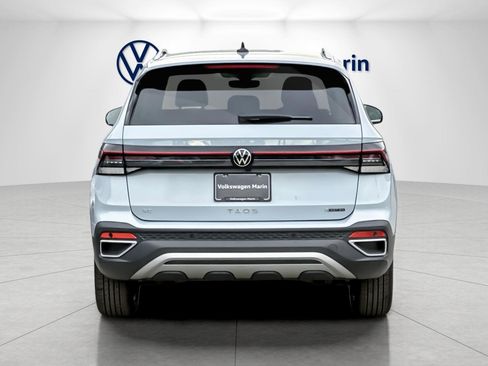 New 2026 Volkswagen Taos SE image 4