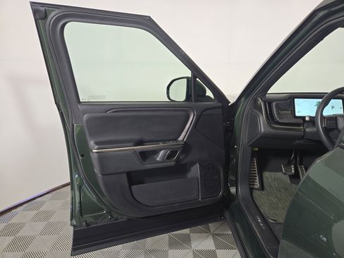 Used 2023 Rivian R1T Adventure image 16