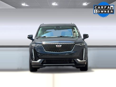 Used 2022 Cadillac XT6 Premium Luxury w/ Technology Package FWD image 6