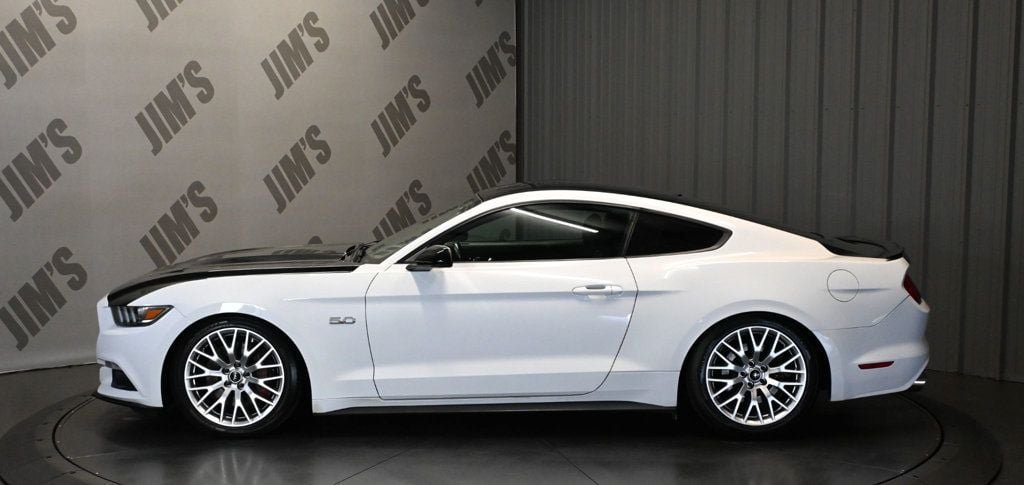 Used 2015 Ford Mustang GT RWD image 8