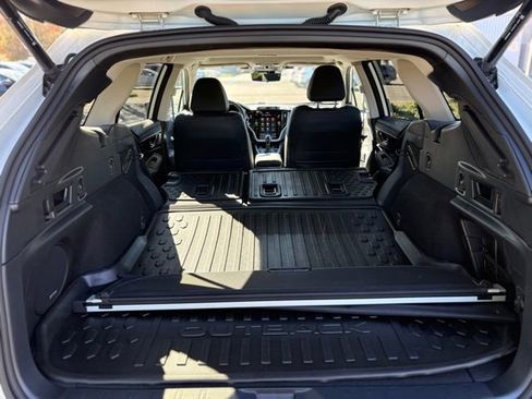 Used 2023 Subaru Outback Touring XT AWD/4WD image 24