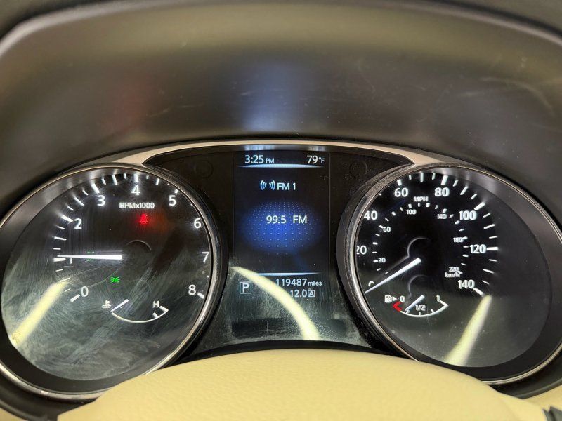 Used 2014 Nissan Rogue SV AWD/4WD image 11