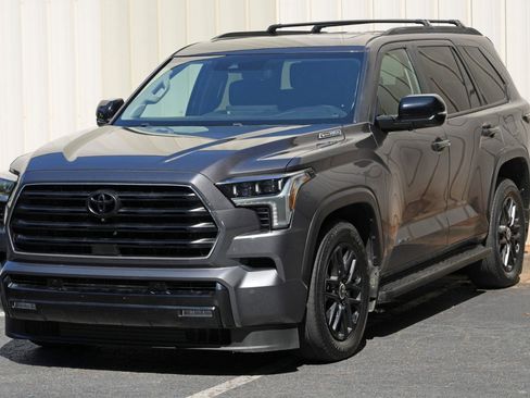 Used 2024 Toyota Sequoia Limited AWD/4WD image 52