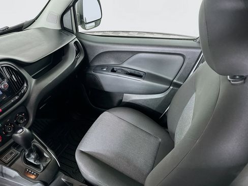 Used 2019 RAM ProMaster City Tradesman SLT FWD image 21