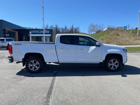 Used 2020 Chevrolet Colorado Z71 image 2