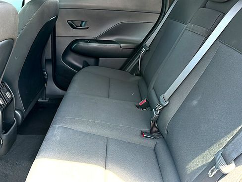 Used 2025 Hyundai Kona SEL FWD image 18
