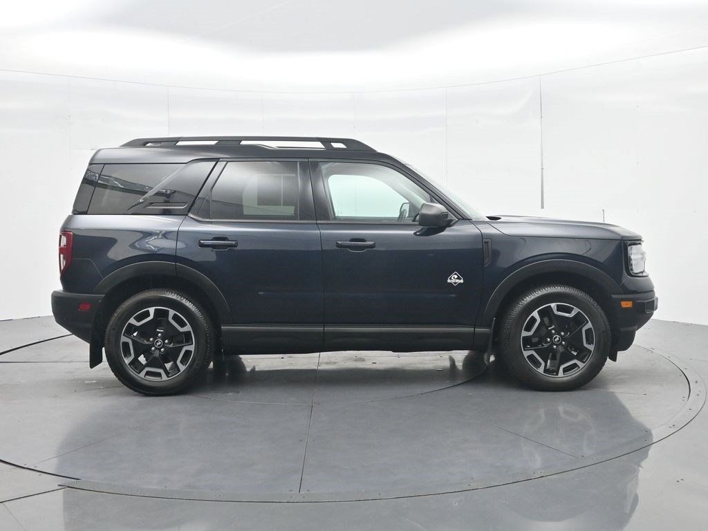Used 2022 Ford Bronco Sport Outer Banks w/ Tech Package AWD/4WD image 4
