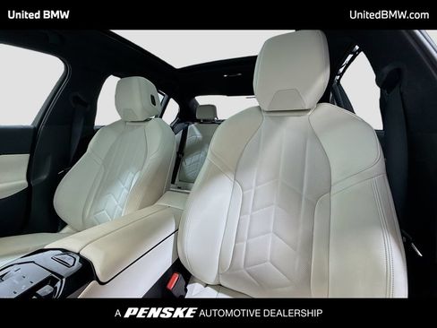 Used 2026 BMW 530i RWD image 5