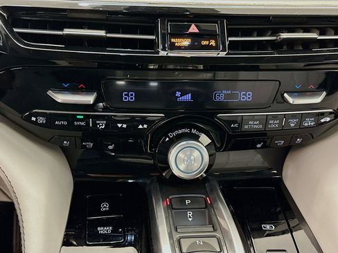 Used 2023 Acura MDX SH-AWD w/ Advance Package image 24