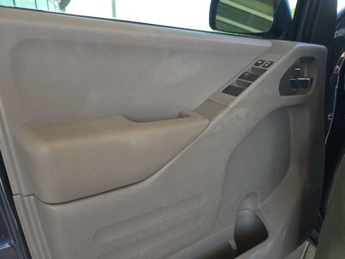 Used 2019 Nissan Frontier SV w/ Value Truck Package image 10