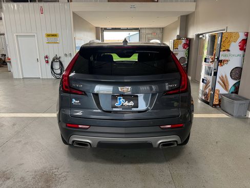 Used 2019 Cadillac XT4 Premium Luxury AWD/4WD image 6