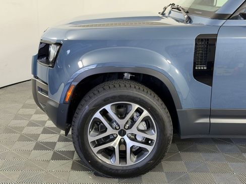 Used 2026 Land Rover Defender 110 S image 11