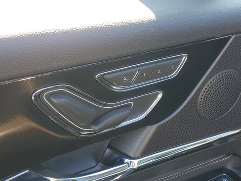 New 2026 Lincoln Corsair Premiere image 9