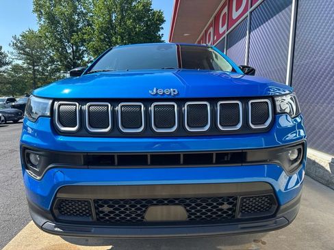 Used 2022 Jeep Compass Latitude AWD/4WD image 8
