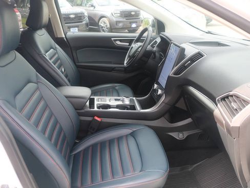 Certified 2023 Ford Edge SEL w/ Sport Appearance Package AWD/4WD image 25