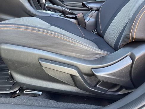 Used 2018 Subaru Crosstrek 2.0i Premium AWD/4WD image 11