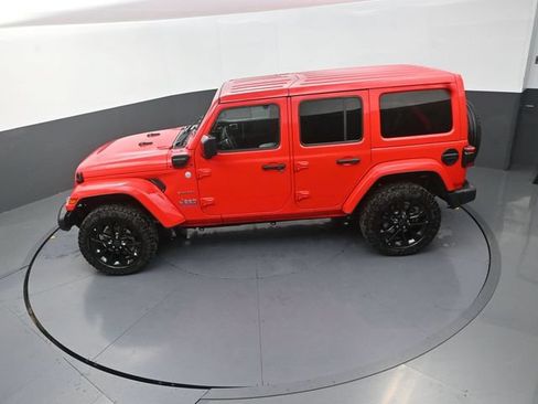 Used 2024 Jeep Wrangler Unlimited Sahara AWD/4WD image 25