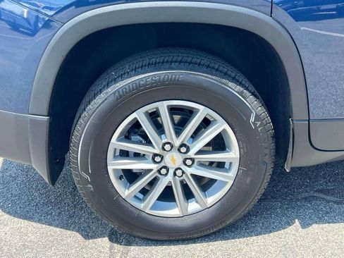 Used 2023 Chevrolet Traverse LT AWD/4WD image 11