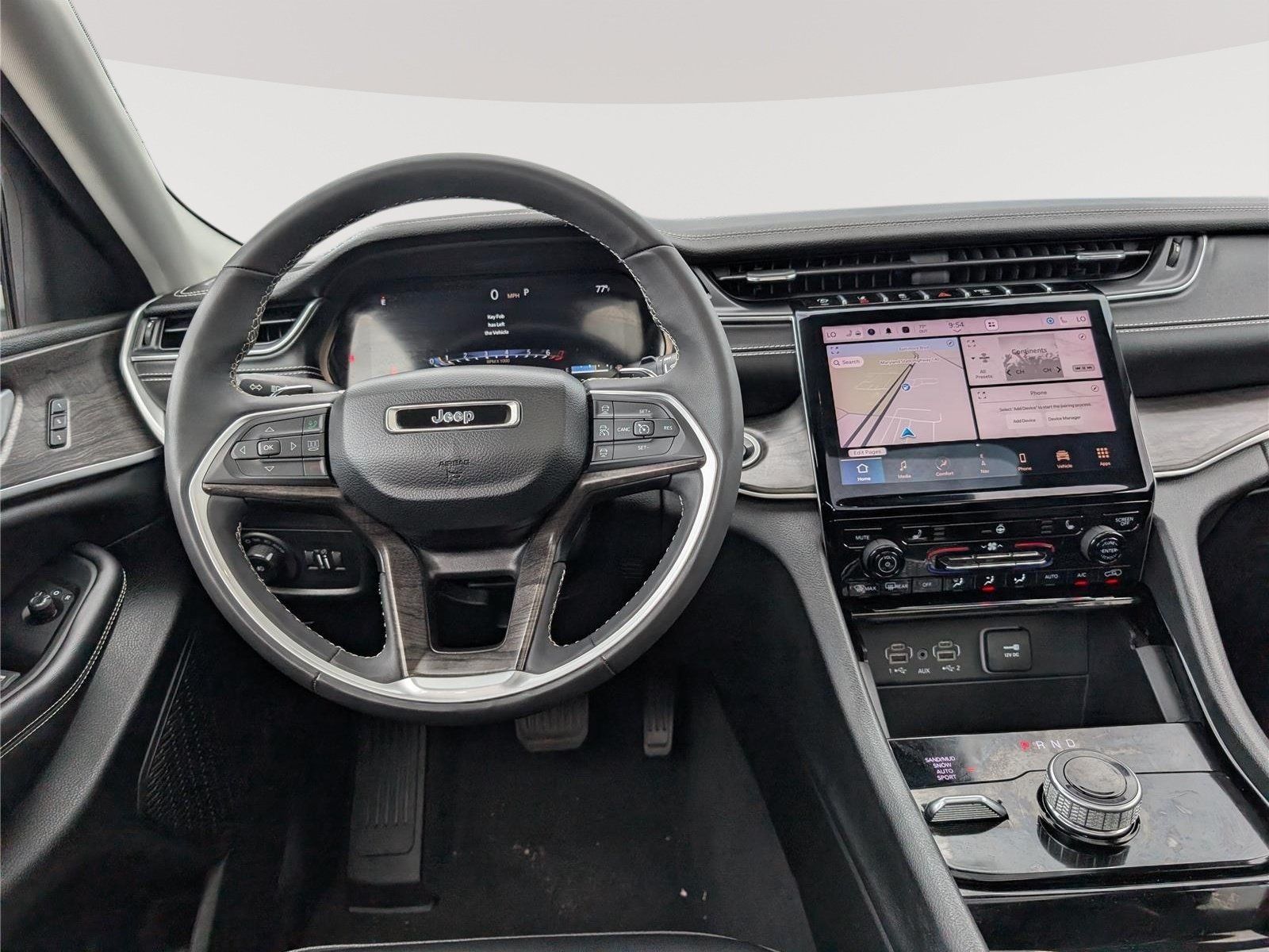 Used 2023 Jeep Grand Cherokee Limited AWD/4WD image 19