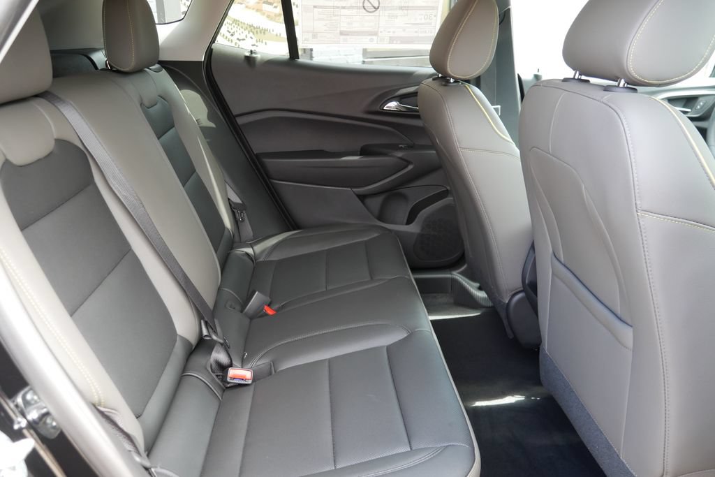 New 2026 Chevrolet Trax ACTIV w/ Driver Confidence Package FWD image 13