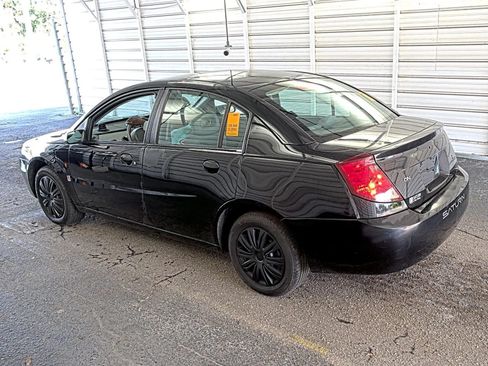 Used 2003 Saturn ION Level 2 w/ Convenience Pkg FWD image 2