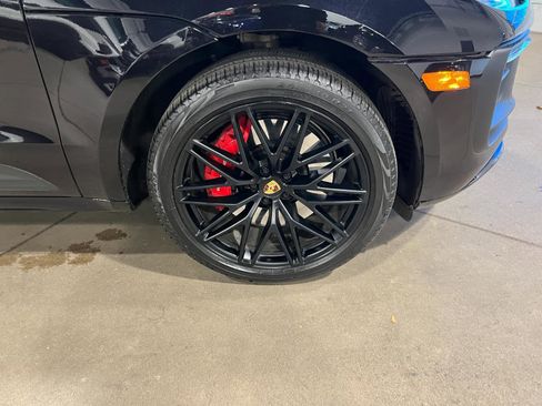 Used 2024 Porsche Macan GTS image 43
