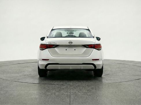 Used 2025 Nissan Sentra SV image 7