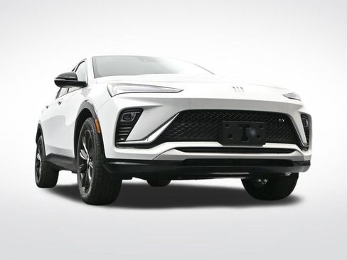 Used 2024 Buick Envista Sport Touring w/ Convenience I Package image 35