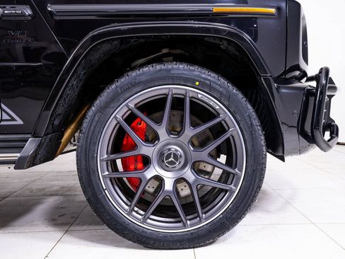 Used 2022 Mercedes-Benz G 63 AMG 4MATIC w/ AMG Night Package image 13