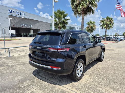 Used 2023 Jeep Grand Cherokee Limited AWD/4WD image 15