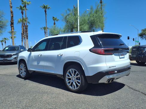 Used 2026 GMC Acadia Denali FWD image 8