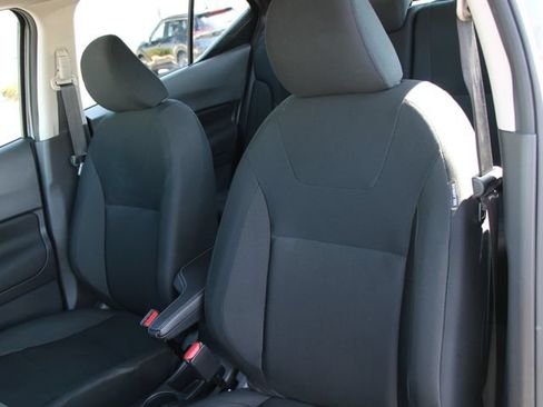 Certified 2025 Nissan Kicks Play S FWD image 5
