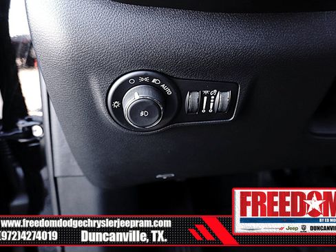 New 2026 Jeep Compass Latitude image 27