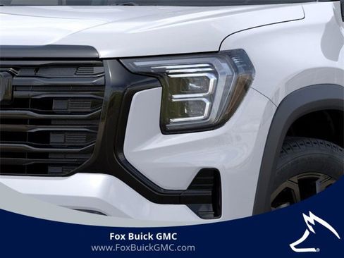 Used 2026 GMC Terrain Elevation w/ Elevation Premium Package image 10