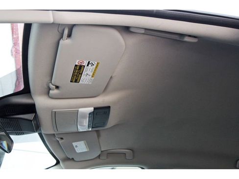 Used 2024 Nissan Rogue SV image 13