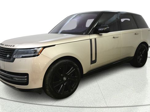 Used 2023 Land Rover Range Rover Autobiography AWD/4WD image 3