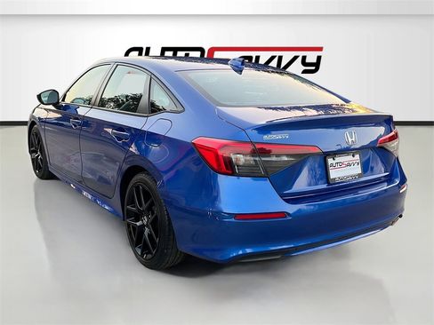 Used 2024 Honda Civic Sport image 5