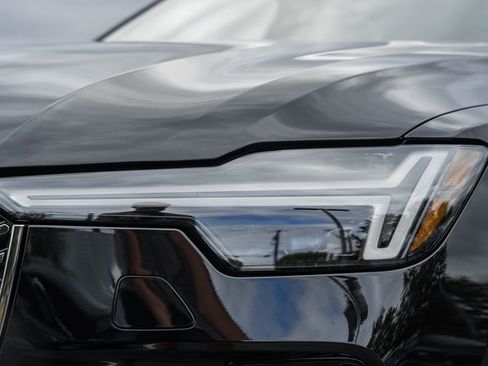 New 2026 Volvo XC90 B6 Ultra image 13