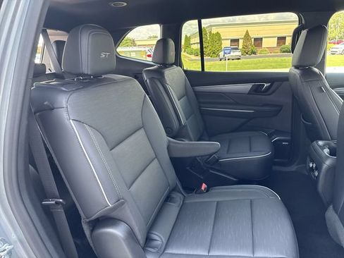 Used 2026 Buick Enclave Sport Touring FWD image 14