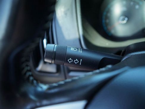 Used 2020 Chevrolet Colorado LT AWD/4WD image 32