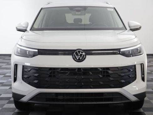 New 2026 Volkswagen Tiguan SE AWD/4WD image 22